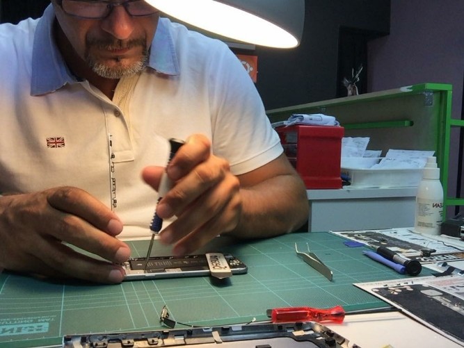 moreno ripara live riparazione